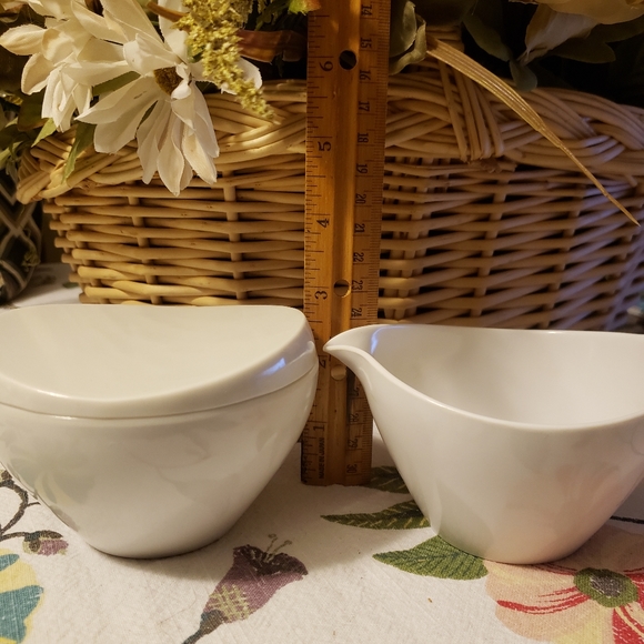 Prolon Melmac Sugar and Creamer - Picture 7 of 7